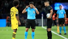 Дортмунд пропищя от съдията в Париж