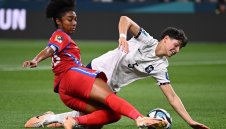 Дебела националка? ФИФА наказа жестоко боса на панамския футбол!