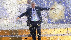 Невероятен! Ернан Креспо прави фурор и като треньор