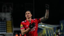 Арсенал погледна към нападател на Бенфика