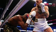 Макгрегър: Съдията трябваше да ме остави да падна