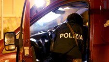 Премиерът закрива футбола в Италия