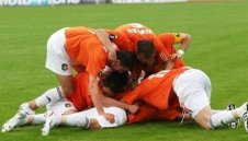 Традициите: Литекс мачка балканците