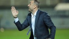 Провал за Петев в дебюта му! Омония се издъни срещу последния