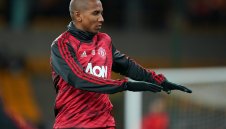 Има сделка: Йънг минава прегледи в Интер