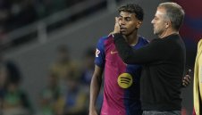 Ханзи Флик с добри новини за Де Йонг и Гарсия