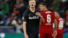 От Ман Юнайтед пак гледаха урагана Хааланд