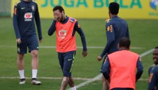 Неймар е готов на всичко за трансфер, моли Барса за прошка пред целия свят