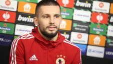 Двама титуляри на ЦСКА увиснаха за Лудогорец