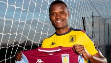 Танзаниец ще спасява Вила от изпадане