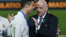 Лошо! Роналдо повръща по време на тренировка + ВИДЕО