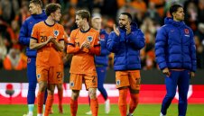 Депай мушна два и изравни вна Перси за "осмица" срещу Малта