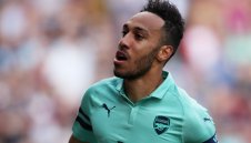 Безпощаден за Дортмунд и Арсенал: Обамеянг влезе в историята