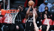 Сагата май приключи. Дюрант остава в Бруклин