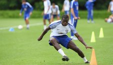 Челси подписа за 6 години със Зума и го направи "грънчар"