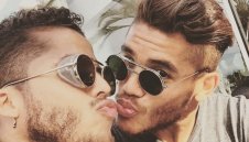 Набедиха бивш играч на Барса за гей