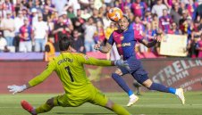 При арабите? Палачът на Реал реши за Барса