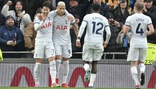 Тотнъм удари Евертън в исторически мач