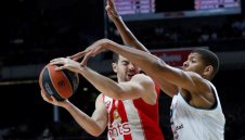 Реал страда и на баскет, Перо Антич съсипа Белите