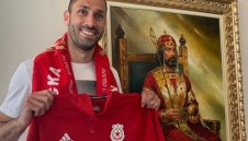 Петър Занев от ЦСКА бе повикан по спешност в националния отбор