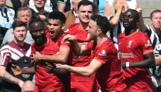 Ливърпул взе своето срещу Нюкасъл и излезе на върха