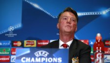 Ван Гаал тропна по масата: Няма да продаваме Де Хеа