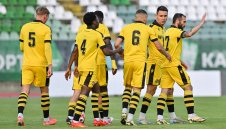 Бивш треньор на Лудогорец поема Ботев Пловдив?