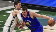 Сърбин се нареди до Уилт Чембърлейн в НБА