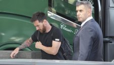 Меси кацна в Барселона, новият договор е близо!