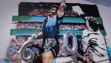 Провалът на мултимилионната селекция и нов рекорд за Марадона + ВИДЕО