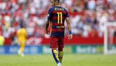 Неймар нападна Сантос заради тежкото наказание