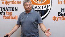 Луческу потвърди, че Дъглас Коста става баварец