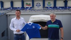 Арда официално представи Стойчо Стоев, той обеща надежда на феновете