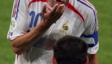 Зидан се закле във вярност на родината