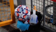 Мачовете по телевизията днес, 7 декември