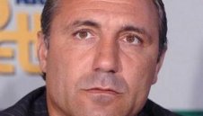 Синьо-червеният гръбнак на националния отбор