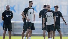 Барса засилва франсе в Астън Вила