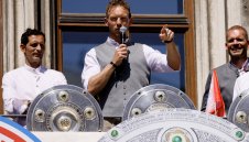 Мане? Байерн взима крило от Юнайтед