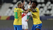 Бразилска хармония: Винисиус се подмаза на Неймар