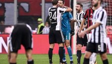 Юве е като акула, надуши ли кръв, атакува