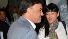 Никой не иска да сяда в стола на Боби