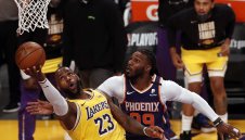 ЛеБрон и компания с нова загуба, сега от Финикс