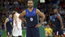 Испания сложи край на кариерата на Тони Паркър за Франция