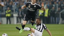 Джон Тошак: Сменете позицията на Бейл