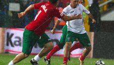 Архивите са живи: Дрийм тимът грабва първа КЕШ за Барса + ВИДЕО