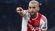 Арсенал впери поглед в една от звездите на Аякс