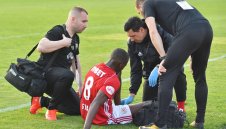 Крило на ЦСКА се размина със счупване