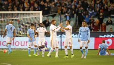 Скандал! Не пуснаха петима от Рома в Индонезия