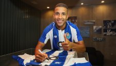 Порто взе защитник от Монако