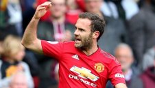 ОФИЦИАЛНО: Юнайтед пуска Ерера и Валенсия, но иска Мата да остане